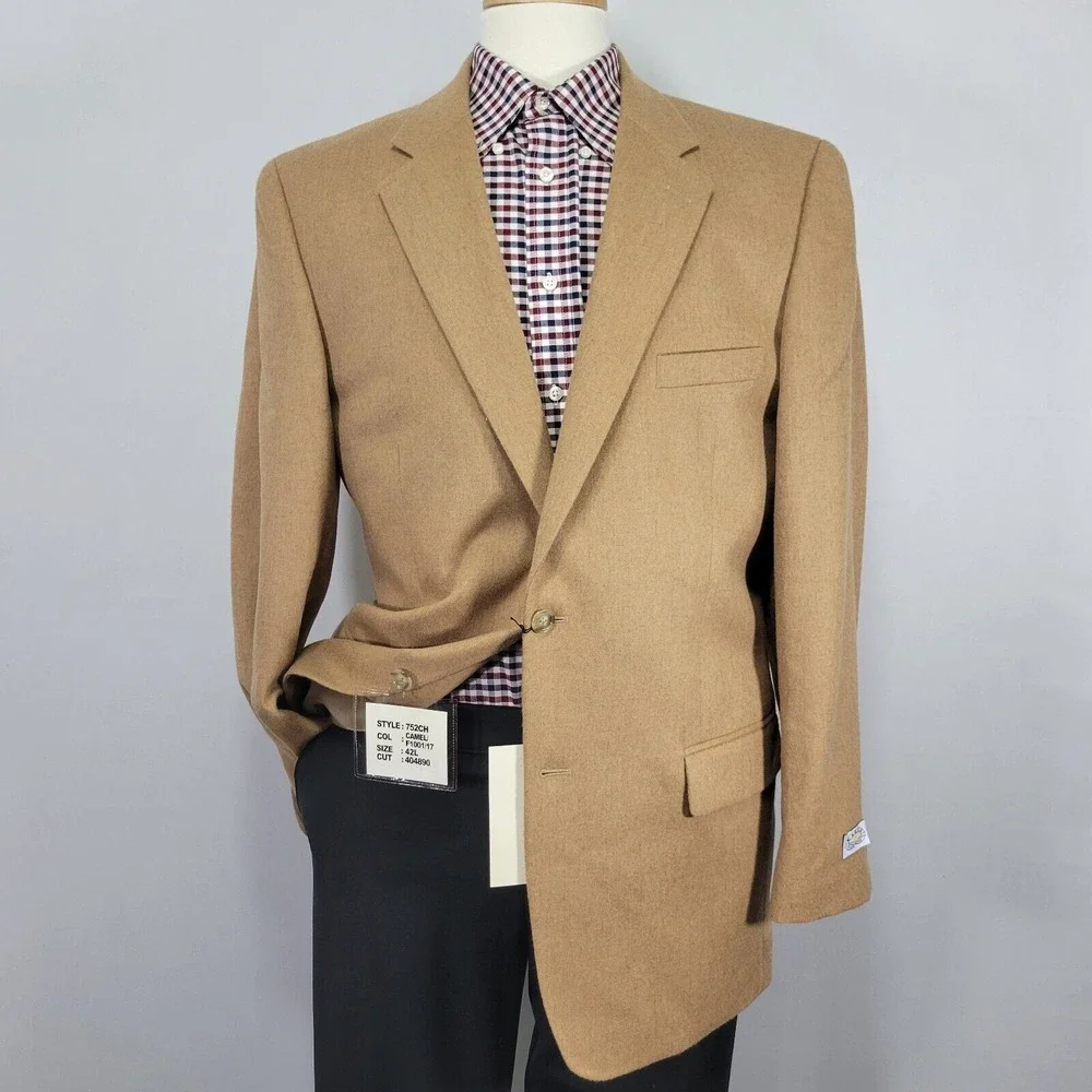 Eagle Men's‎ Sport Coat Blazer Two Button Beige 100% Camel Hair Size 42L NEW